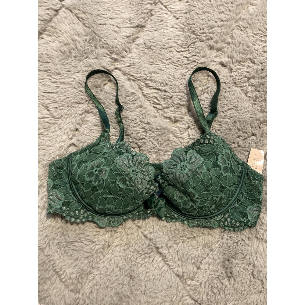 Victoria’s Secret 34A Green Lace Front Closure Bra NWT
